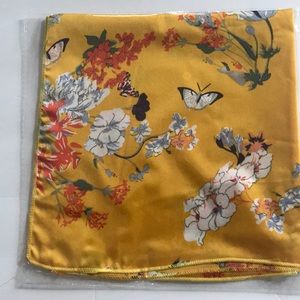 Yellowish flowery fashion